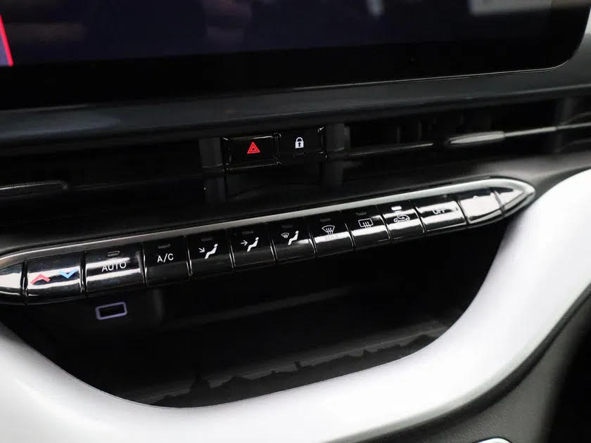 Fiat 500 Elettrica 42 kWh – 2023 – 21.532 km – Grigio - Image 14